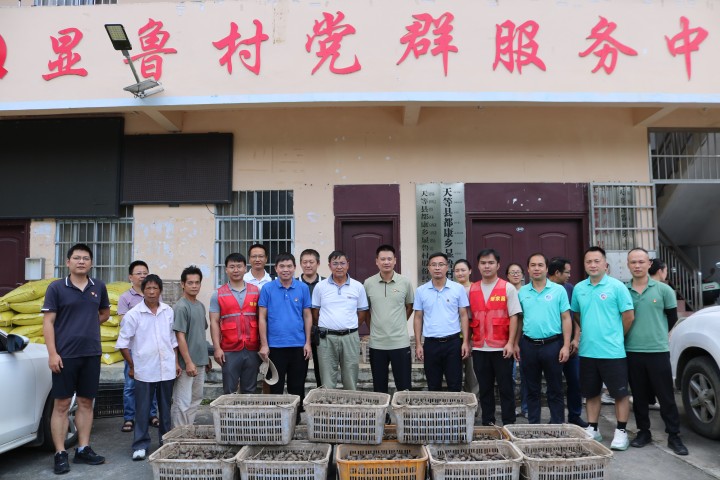 我院赴天等县开展产业服务指导暨主题党日活动